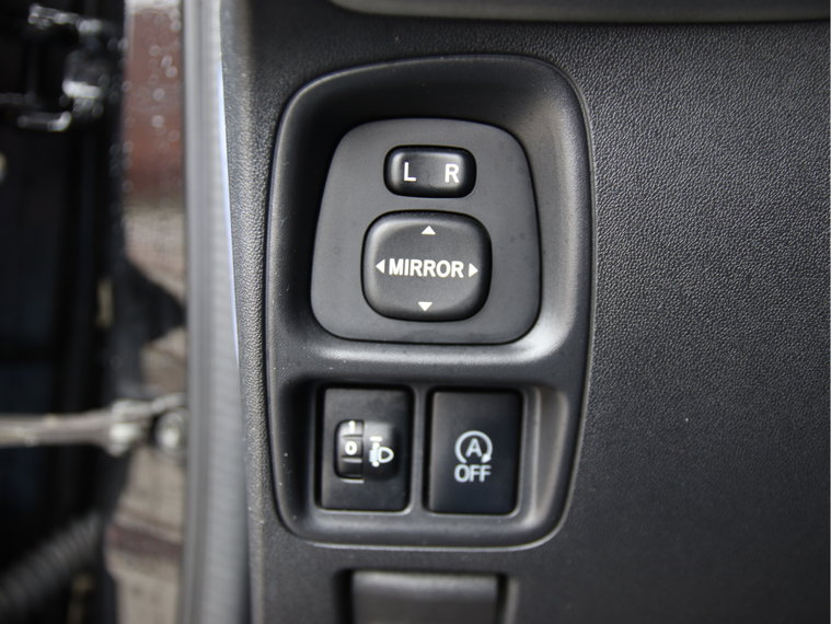 Vehicle Image 33