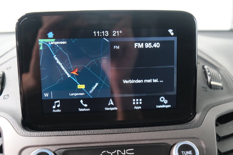 Vehicle Image 18