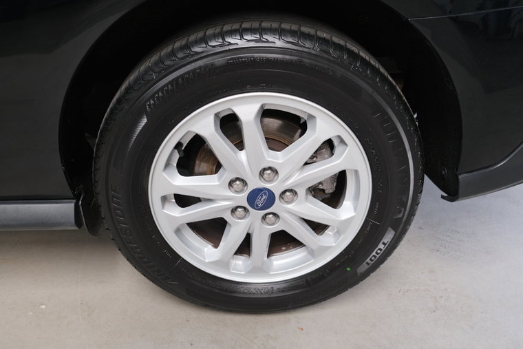 Vehicle Image 30