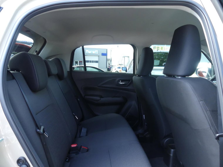 Vehicle Image 30