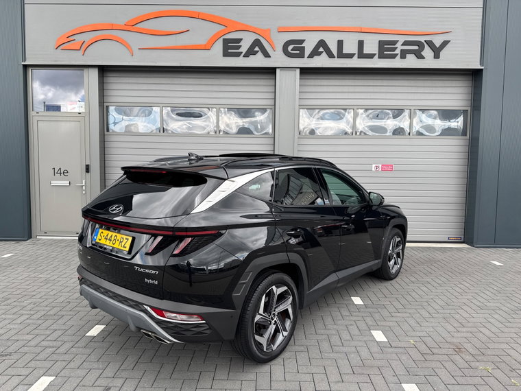 Vehicle Image 42