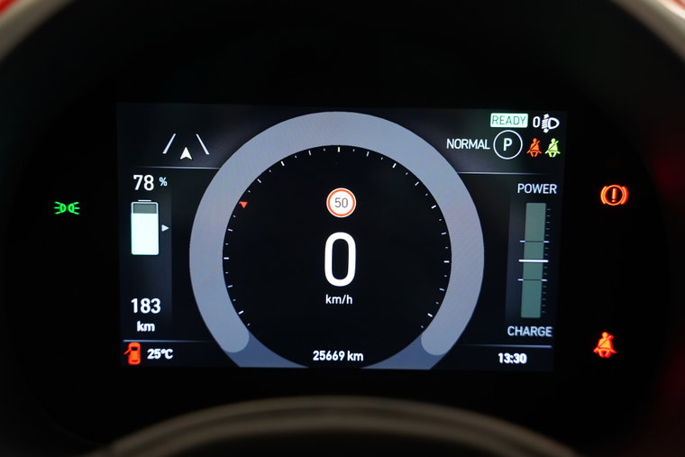 Vehicle Image 10