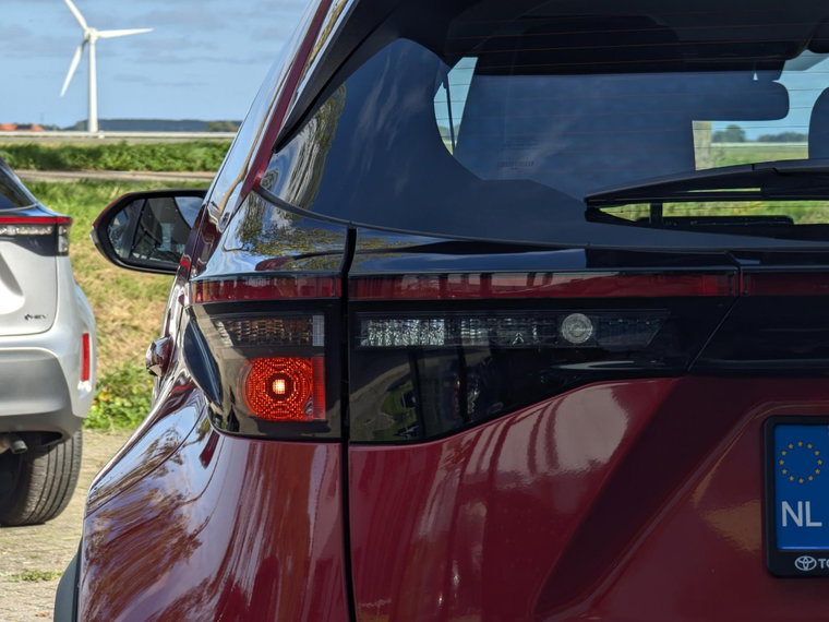 Vehicle Image 10