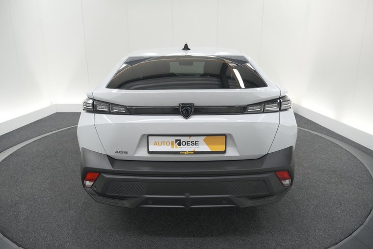 Vehicle Image 26