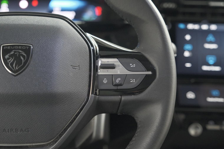 Vehicle Image 40
