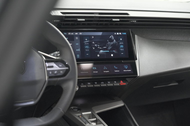 Vehicle Image 60