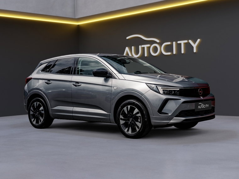 Vehicle Image 7