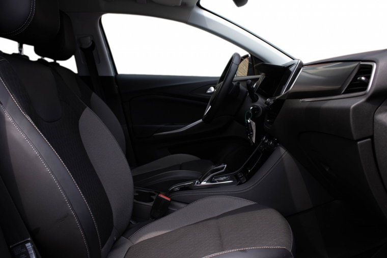 Vehicle Image 10