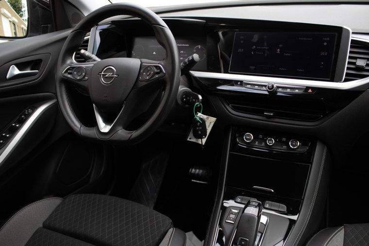 Vehicle Image 11