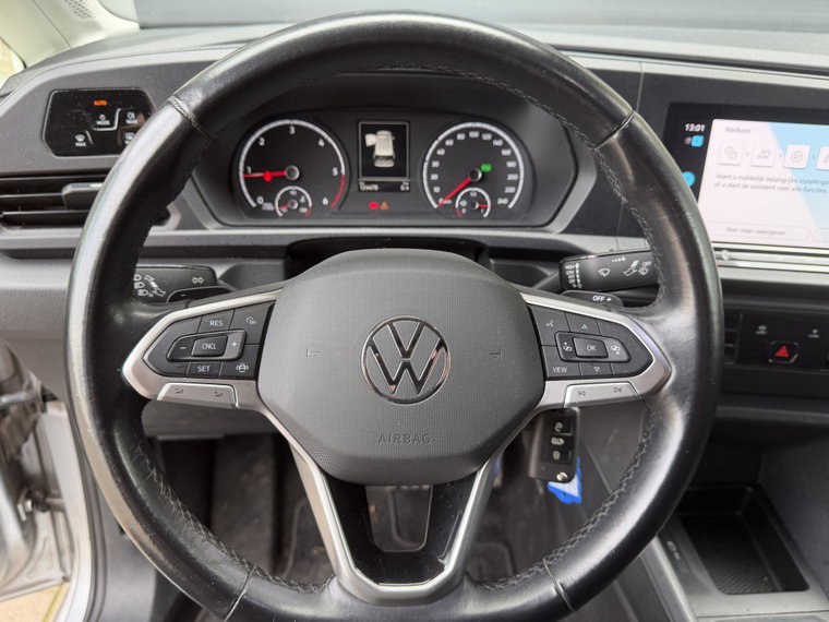 Vehicle Image 26