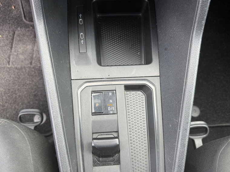 Vehicle Image 35