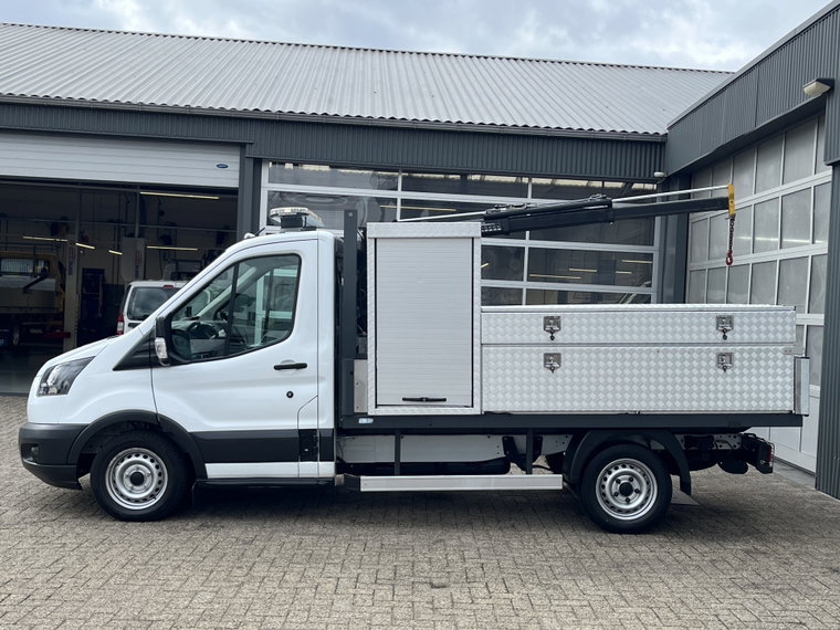Vehicle Image 22