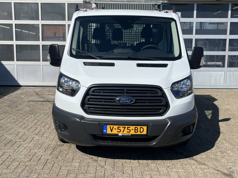 Vehicle Image 25