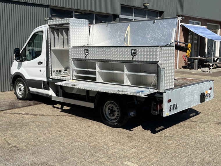 Vehicle Image 30