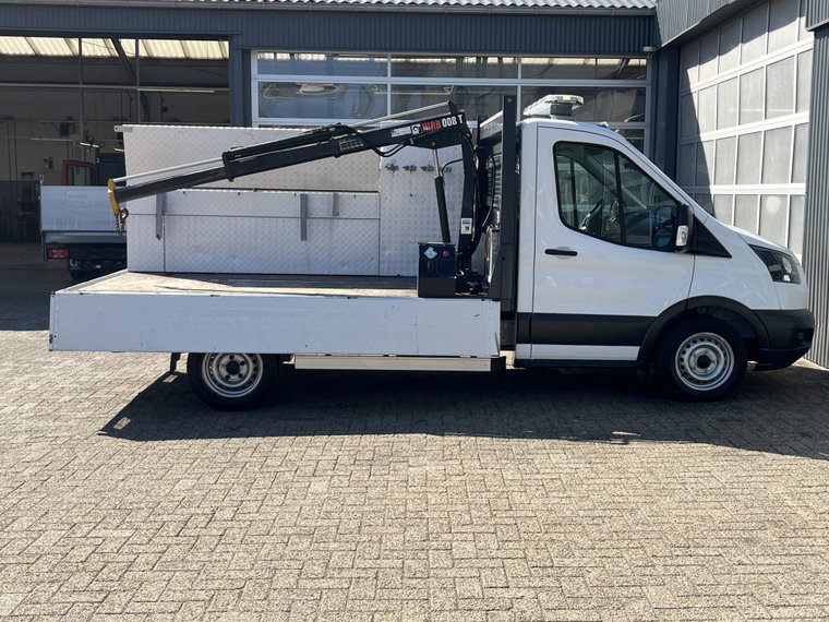 Vehicle Image 35