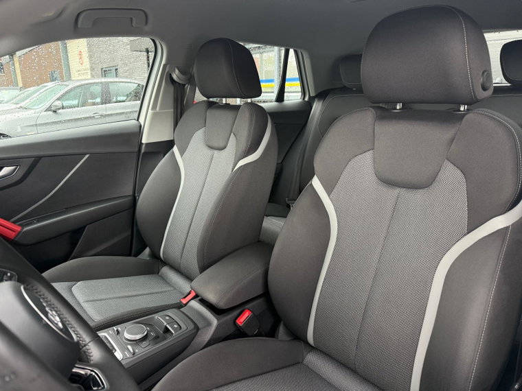 Vehicle Image 21