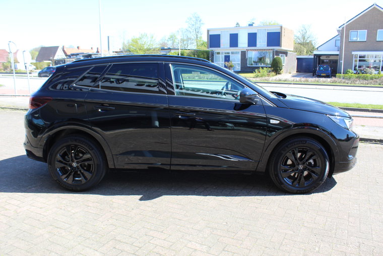 Vehicle Image 43