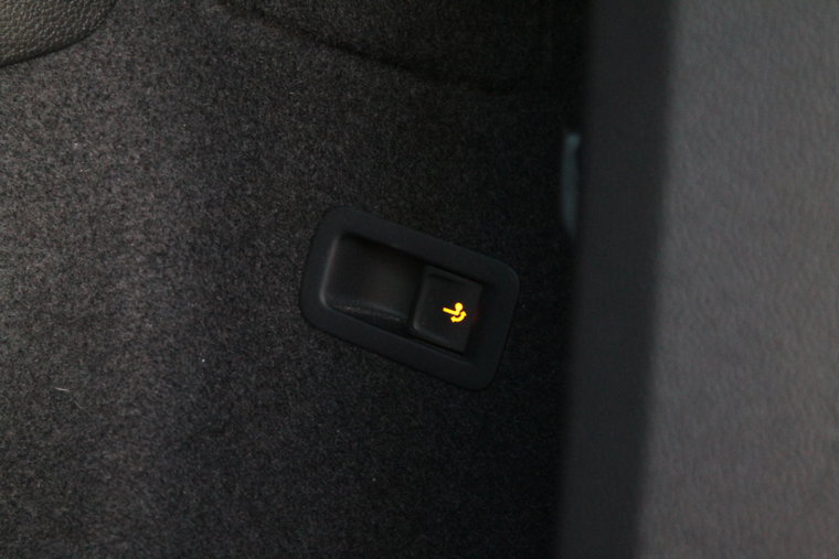 Vehicle Image 37