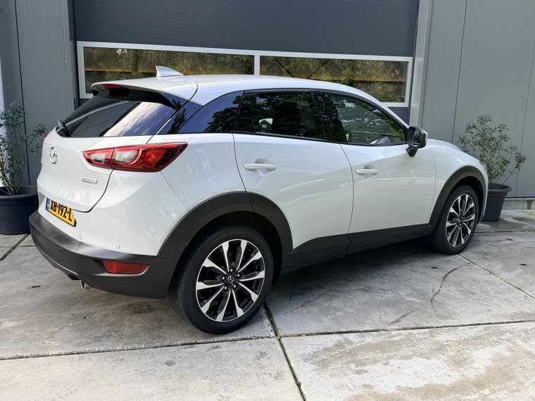 Vehicle Image 32