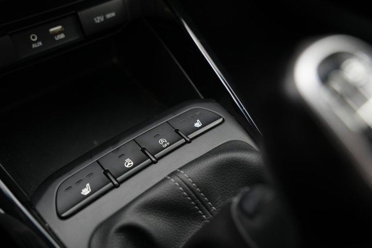 Vehicle Image 35