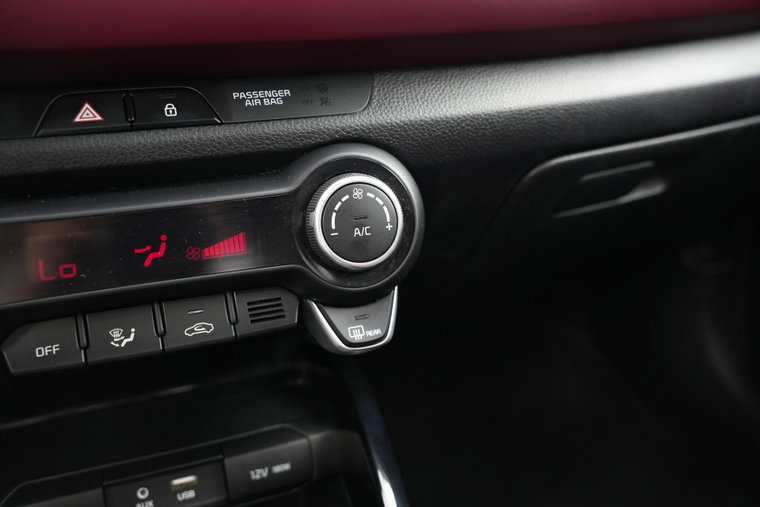 Vehicle Image 38