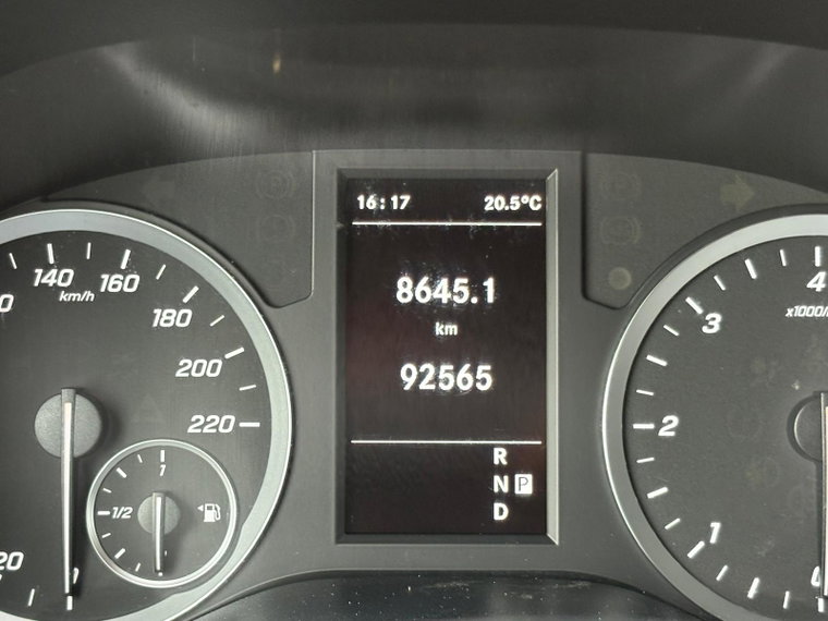 Vehicle Image 16