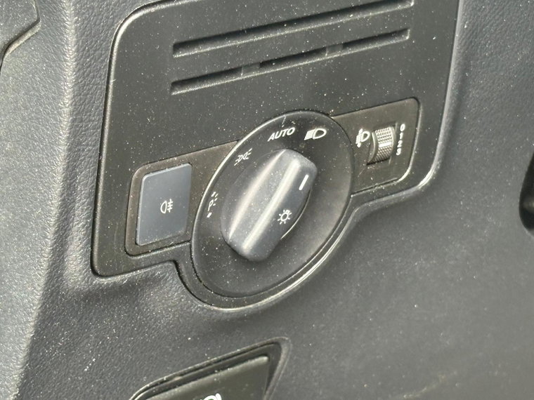 Vehicle Image 26