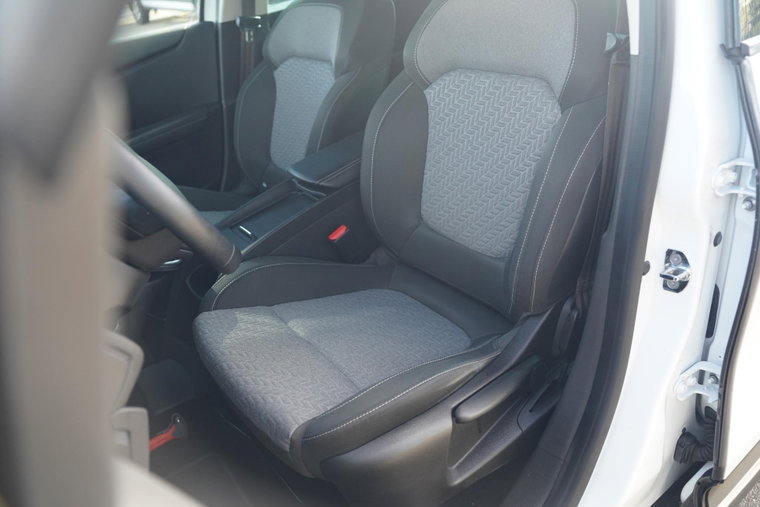 Vehicle Image 39