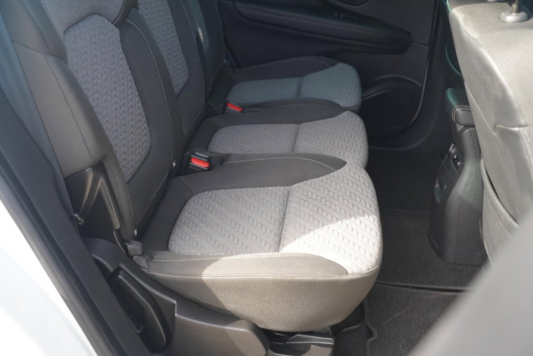 Vehicle Image 48