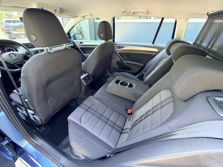 Vehicle Image 37