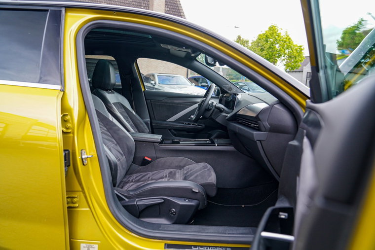 Vehicle Image 23