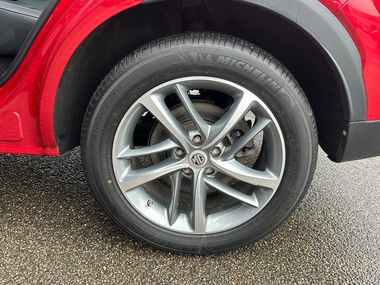 Vehicle Image 13