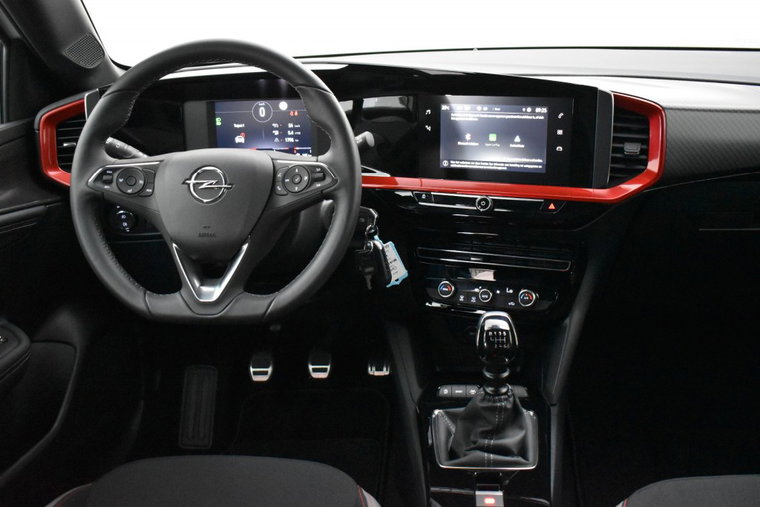 Vehicle Image 12