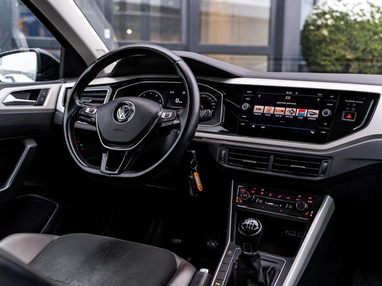 Vehicle Image 20