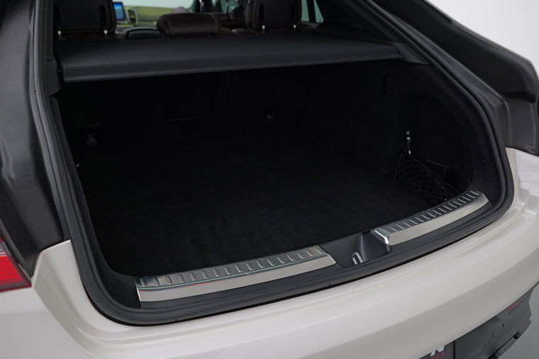 Vehicle Image 36