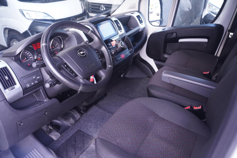 Vehicle Image 23