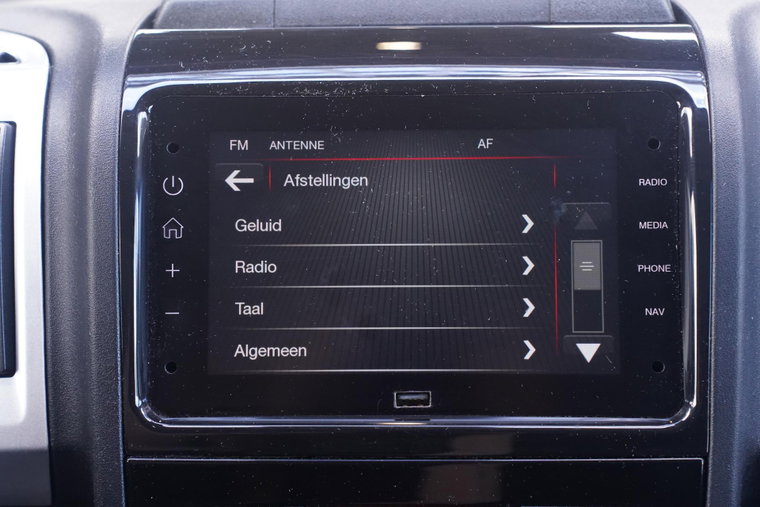 Vehicle Image 35