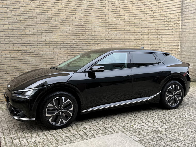 Vehicle Image 35