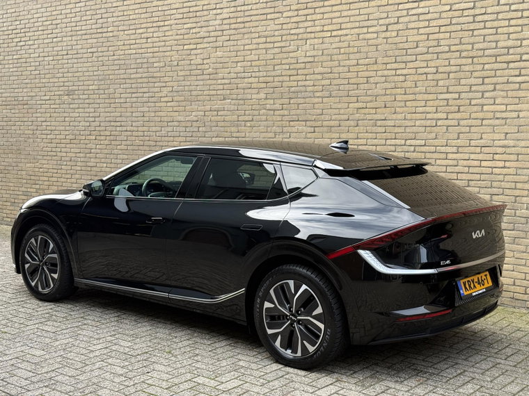 Vehicle Image 38