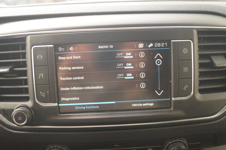 Vehicle Image 15