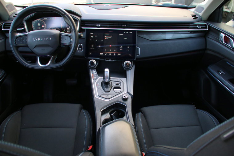 Vehicle Image 10