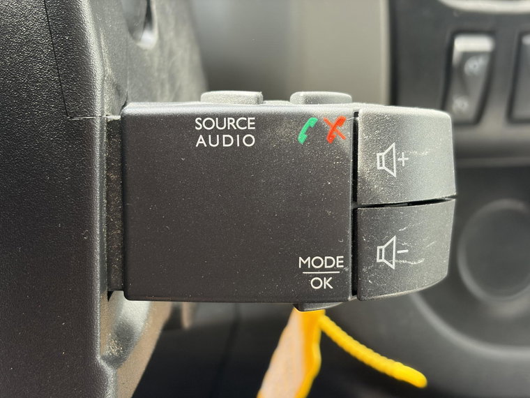 Vehicle Image 27
