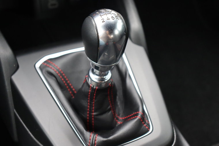 Vehicle Image 17