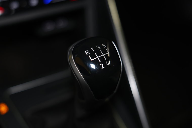 Vehicle Image 22