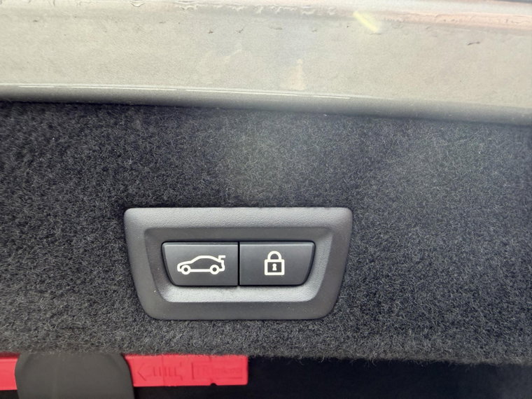 Vehicle Image 45