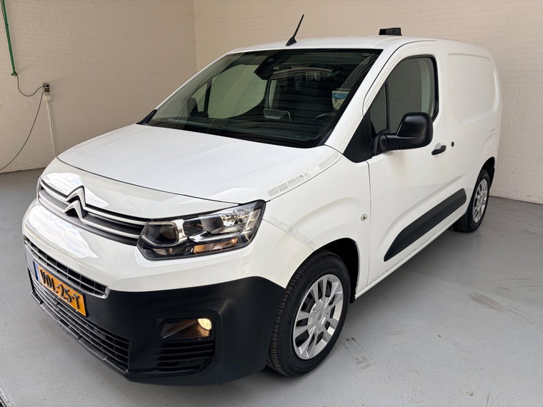 Vehicle Image 48