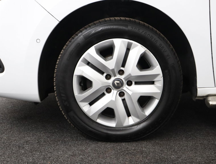 Vehicle Image 32