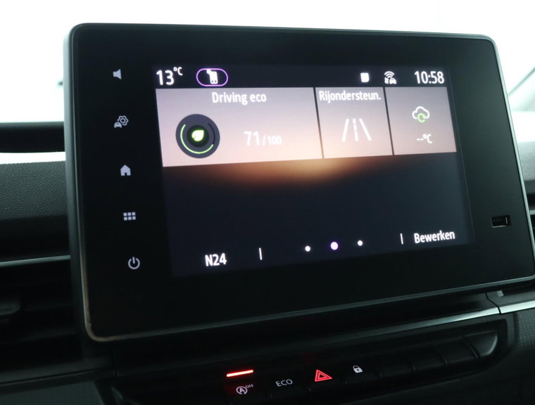 Vehicle Image 38