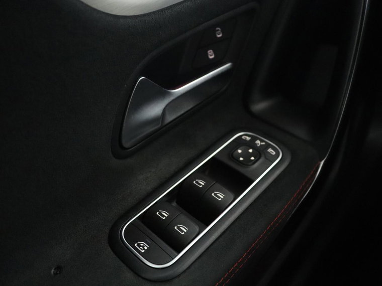 Vehicle Image 37