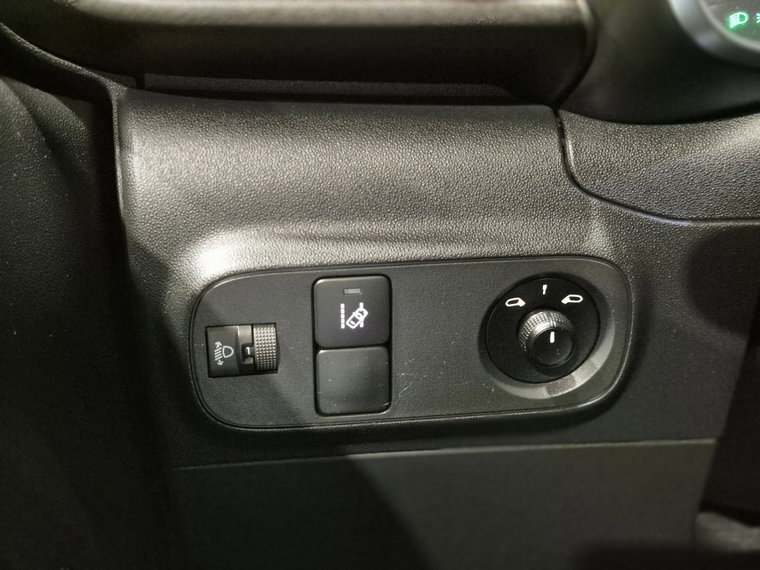 Vehicle Image 27